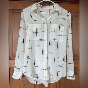 Women’s XS Equipment Femme Cream Patterned Shirt